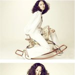 <b>목마</b> 위에서 멍때리는 공효진, 스타일 좋아
