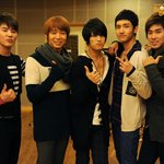 색감이 <b>편안</b>한 느낌이 드는 동방신기 하하하송 사진