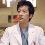 의사가운이 잘 어울리는 남자배우들!