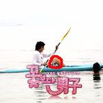 f4리더 <b>준표</b>님의 다리에 보이는 이것은 .. 상처?!