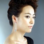 <b>도발</b>적인 노출 심은진! 시원한 어깨 노출