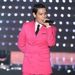 핫핑크 <b>수트</b> 입은 탑! 이럴수가!ㄷㄷ