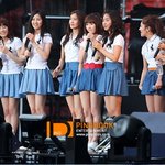♥소녀시대♥단체로 미니스커트 맞춰 입고서...
