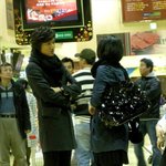 마트에서 촬영하는 '꽃남' 직찍, 약혼녀 <b>킬</b>힐ㄷㄷㄷ