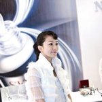 아직도 어려 보이는 김희애, 이기적인 피부