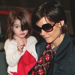 일본 간 톰 크루즈 가족, <b>예사</b>롭지 않은 수리 눈빛!!