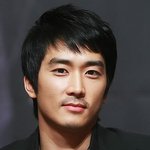 에덴의 동쪽 송승헌, 종방 기자회견에서 혼자 화보찍고 있음ㄷㄷ