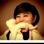 <b>목욕</b>가운 입고 사진찍는 김혜수, 집에서도 화보인생ㄷㄷ