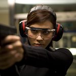 <b>사격</b>하는 김하늘 카리스마 짱!