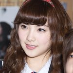 <b>카라</b> 강지영 초근접사진! 뽀송뽀송한 얼굴 부럽다ㅠ