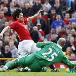 박지성, 리버풀전 선발 '<b>pk</b>유도'…맨유는 1-4 충격 역전패