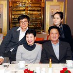 <b>연정훈</b> 한가인부부 최근 시부모님과 함께