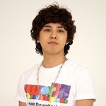 아예 작정하고 <b>꼬불</b>파마한 권지용ㅠ 이건 아니야ㅠ