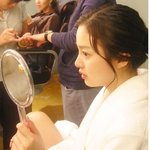 거울 보는 <b>태희</b>여신님! 자기가 봐도 예쁜가봐~