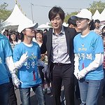 사진有)경주 술과떡잔치에서 이서진씨봣써효사진有
