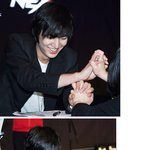 사인회에서 팬들한테 <b>깍지</b>껴주는 이민호, 감동ㅠ
