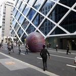 호주 시드니에 이런 <b>슈퍼볼</b>이...미스테리물체...?