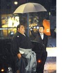 日 광고찍는 <b>브래드</b> 피트, 이런 굴욕은 처음ㅋㅋ