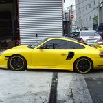 서울의 한 자동차 정비공장 풍경