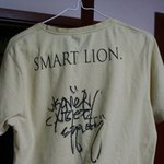 [사진有] 타이거 <b>jk</b>...사인을 정말 티셔츠에 받아버렸어...