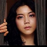 <박쥐>의 김옥빈 - 아줌마! 정신차리세요, <b>남편</b>이 한 <b>눈</b> 팔잖아요!