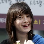 여신 구혜선 , 팬 싸인회 .. <b>후광</b> 어쩔?