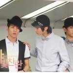 어제 샤이니한테 <b>장미</b> 받으신분?