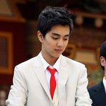 <b>사인</b>도 훈훈한 유승호, 하얀정장입고 왕자님포스ㅠ