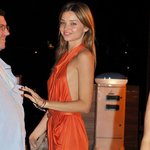 약혼한 올랜도 <b>블룸</b>-미란다 커, 파티 가는 모습