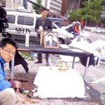 사진有대한문 분향소 파괴되! 전경들의 발과 창으로 부셨습니다.
