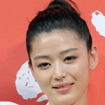 <b>전지현</b> 최근 달라진 얼굴과 썩소~