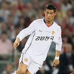 언제쯤 맨유도 바르샤도 첼시도  <b>이런</b>옷읍 입고  (<b>사진</b> 有)