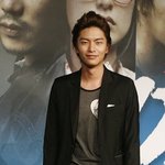 이민기 어제vs오늘 패션 비교, 코디 <b>반성</b>했구나ㅋ