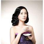 윤은혜의 려 자양윤모 화보 촬영장에서의 청순한 모습들 포착!!