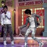 슈주 동해 <b>쩍벌</b> 복학생 포즈 모음집