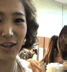"언니가 말하는 중이잖아, 죽을래?"