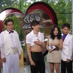 <b>mc</b>된 2pm 닉쿤, 누나들 소원은 바로 이거였어!