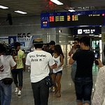 아침일찍 사전 공항 가따가....
