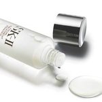 에센스 하나로 트러블 피부 안녕~