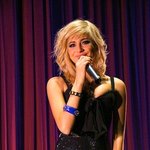 영국판 lady gaga 레이디 가가, pixie lott 픽시...