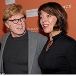 꽃<b>중년</b>배우 로버트 레드포드, 21세 연하 애인과 결혼!