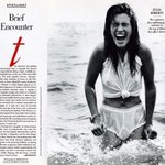 <b>해변</b>에 간 헐리웃스타들, 과감한 노출