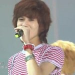 이건 정말이지 마치 <b>엘프</b>와도 같은 우유빛깔 샤이니의 태민?