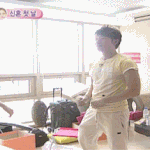 [우결혼] 유이 남편 <b>박재정</b>, 춤도 발로추는건가ㅋ