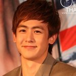 닉쿤, <b>은혜</b>로운 아이컨텍짤 모음
