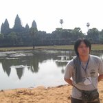 <b>an</b> angkoreuwatteu employee.