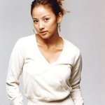 <b>쇄골</b> 안에 1.5리터 물 들어갈 듯한 연예인