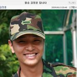 까맣게 탄 '<b>엄친아</b>' 김정훈 최근 군대 생활 모습