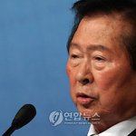 김대중 前 대통령의 삼가 고인의 <b>명복</b>을 빕니다.