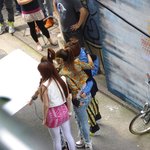 11번가 광고 촬영하는 <b>2ne1</b>, 눈에 띄는 의상